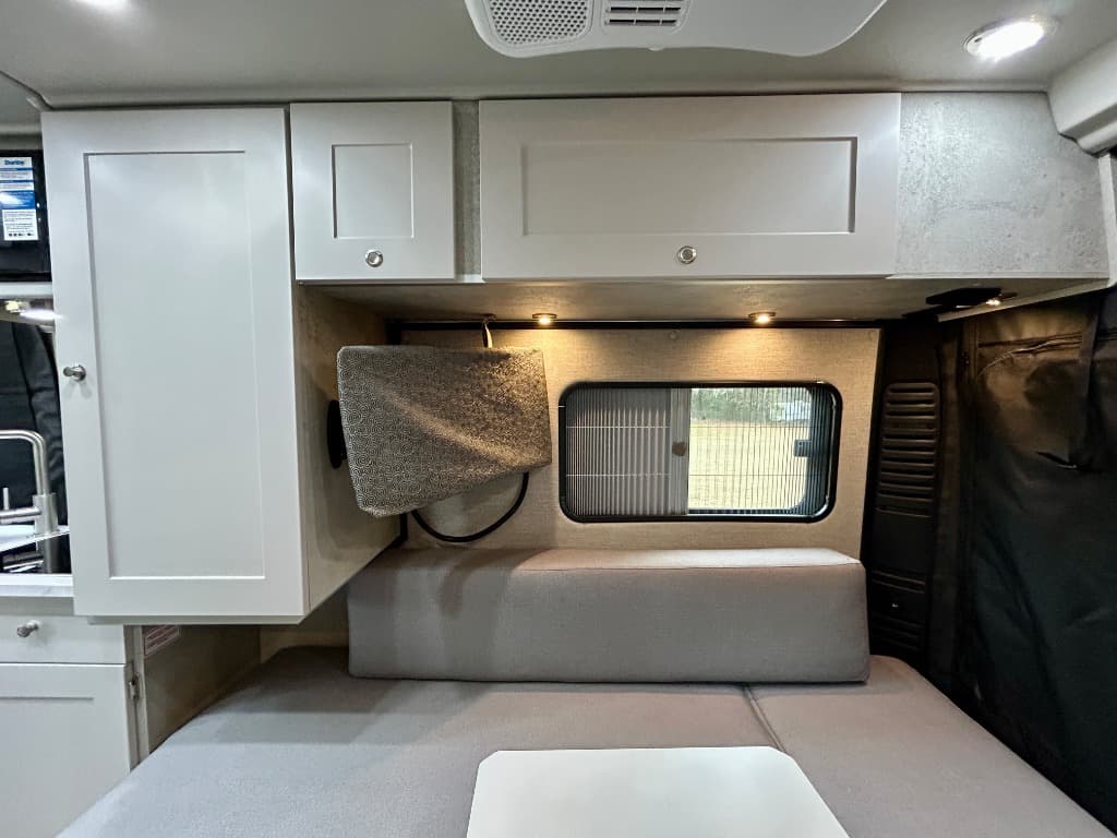 2025 Roadtrek 2025 Roadtrek Play - thumbnail 11