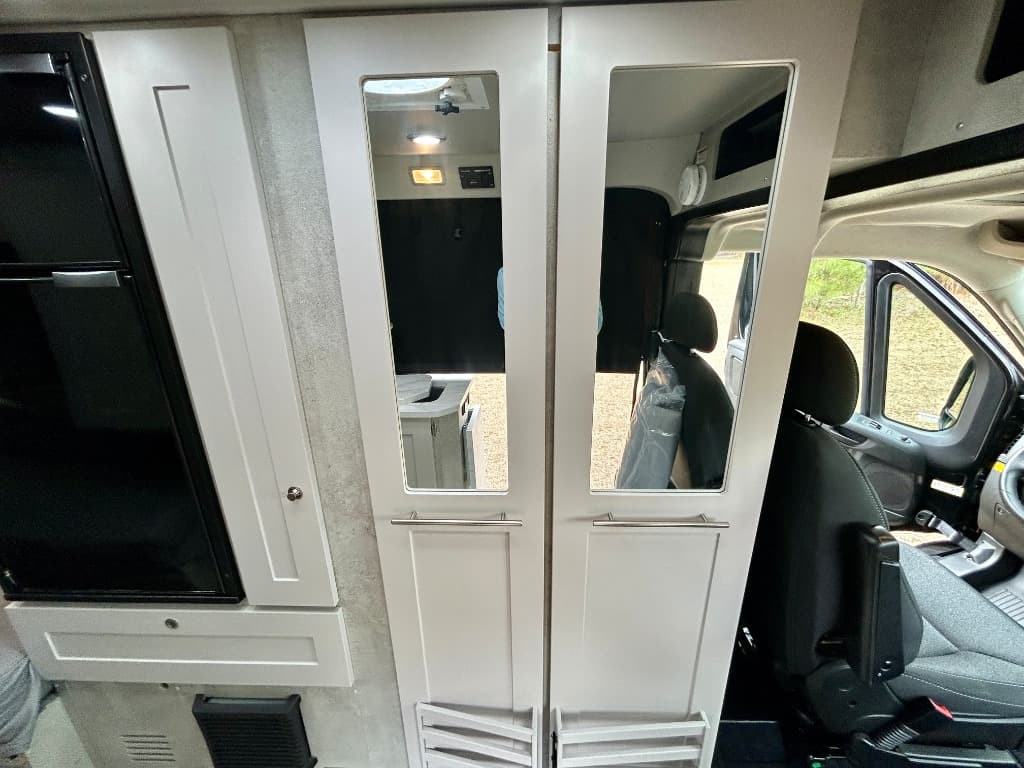 2025 Roadtrek 2025 Roadtrek Play - thumbnail 16