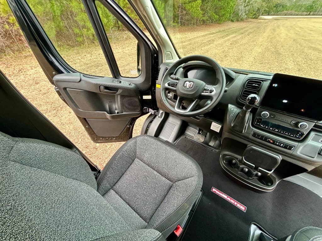 2025 Roadtrek 2025 Roadtrek Play - thumbnail 28