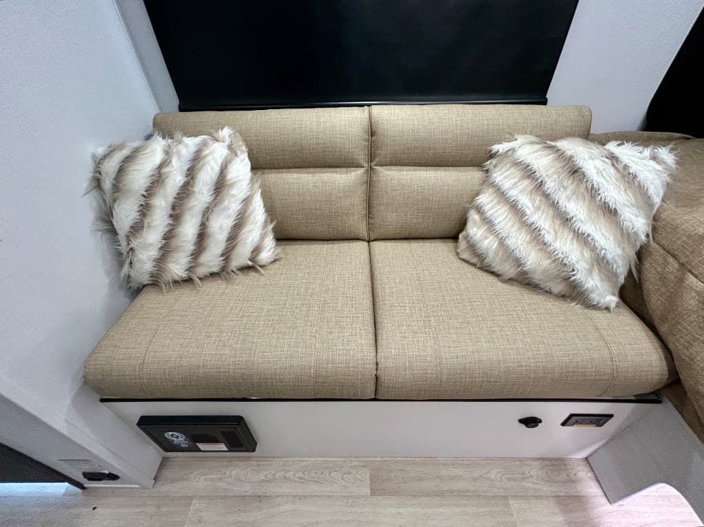 2026 Keystone RV 2026 Keystone RV Sprout - thumbnail 7