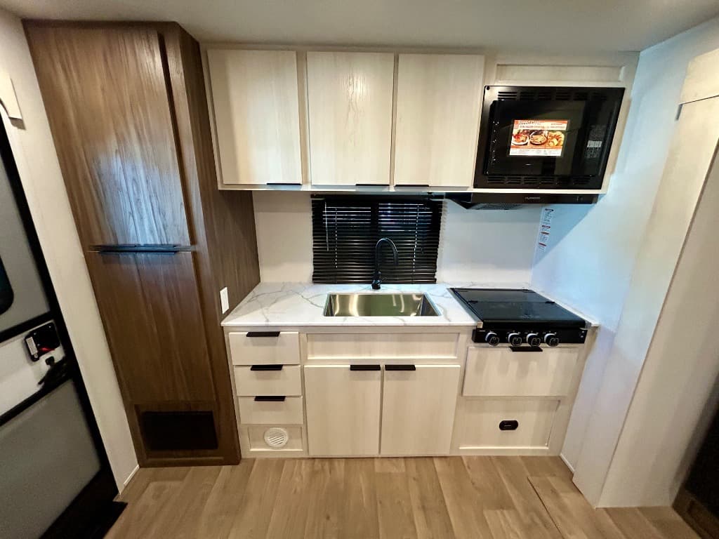 2026 Winnebago 2026 Winnebago Access - thumbnail 11