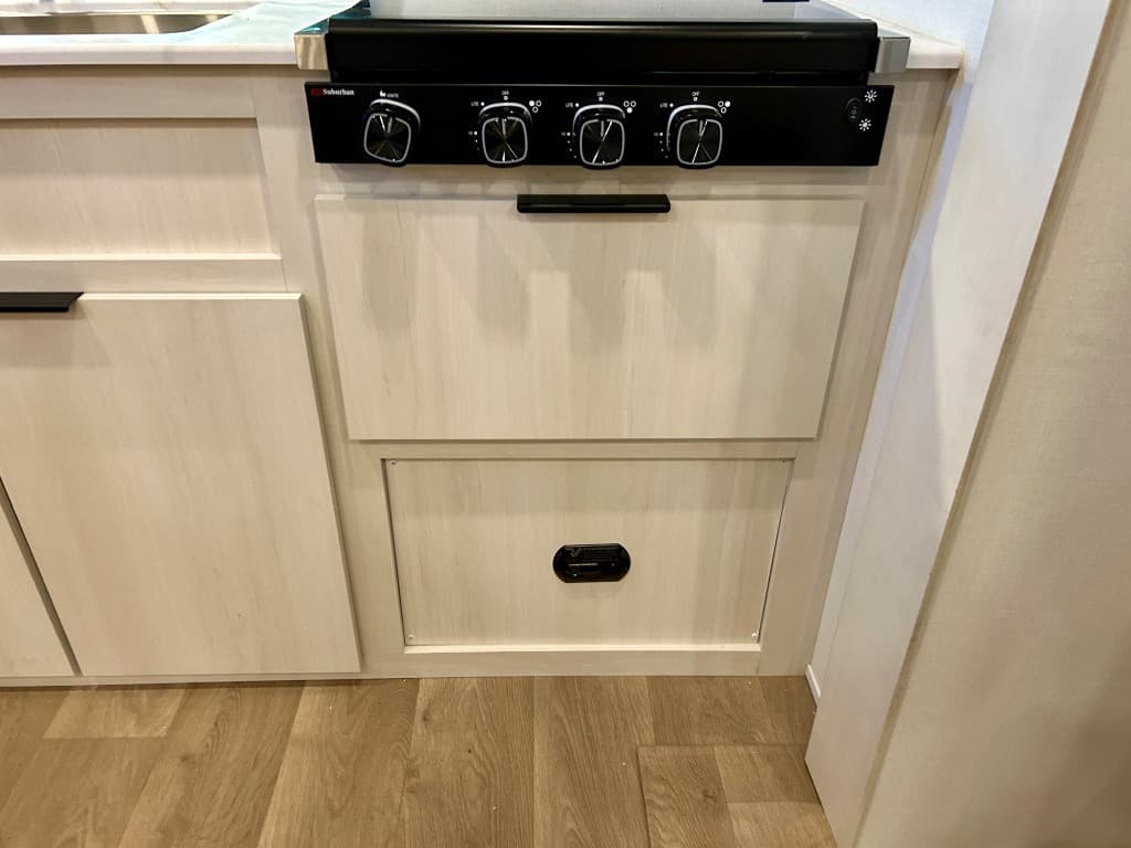 2026 Winnebago 2026 Winnebago Access - thumbnail 18