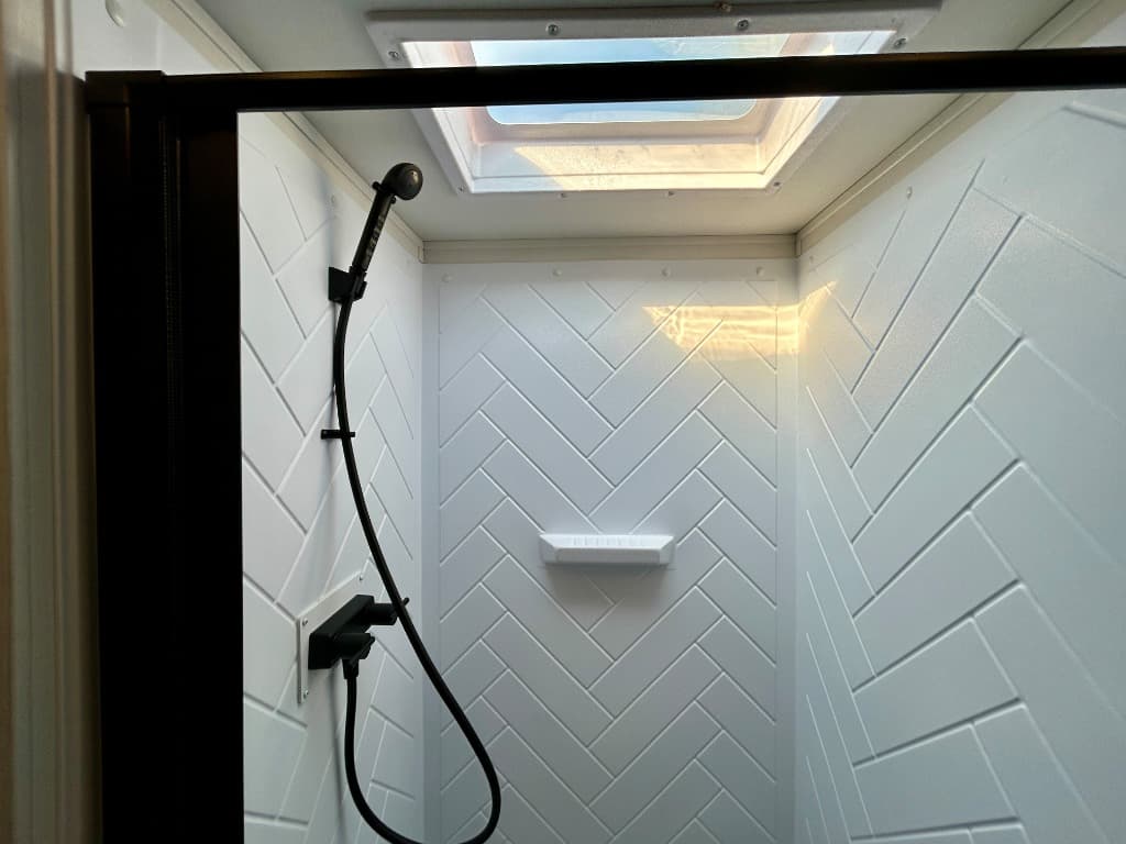 2026 Winnebago 2026 Winnebago Access - thumbnail 34