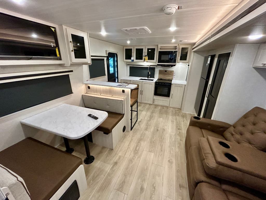 2025 Forest River 2025 Forest River Surveyor Legend - thumbnail 5