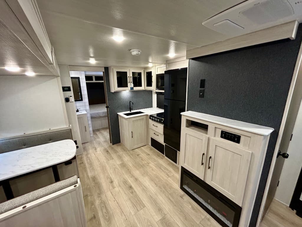 2026 Forest River 2026 Forest River Surveyor Camp Series - thumbnail 4