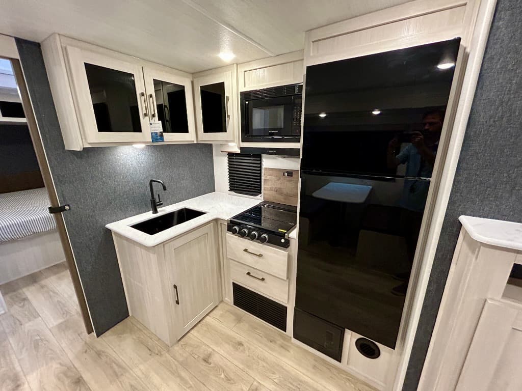 2026 Forest River 2026 Forest River Surveyor Camp Series - thumbnail 9