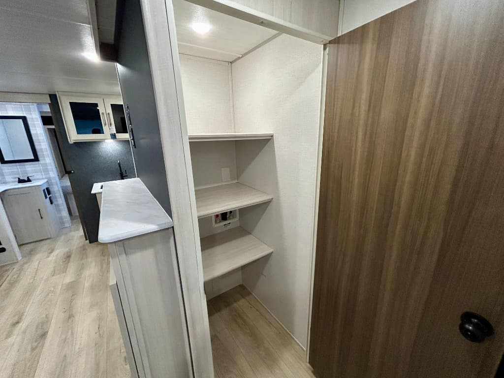 2026 Forest River 2026 Forest River Surveyor Camp Series - thumbnail 20