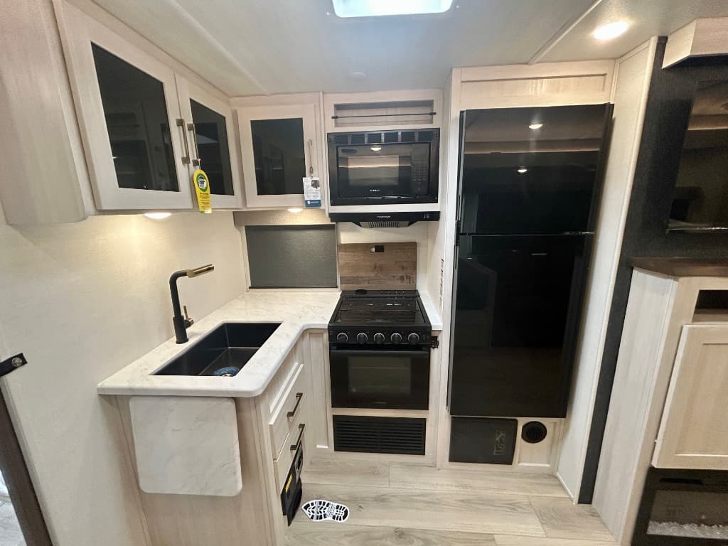 2026 Forest River 2026 Forest River Surveyor Legend - thumbnail 10