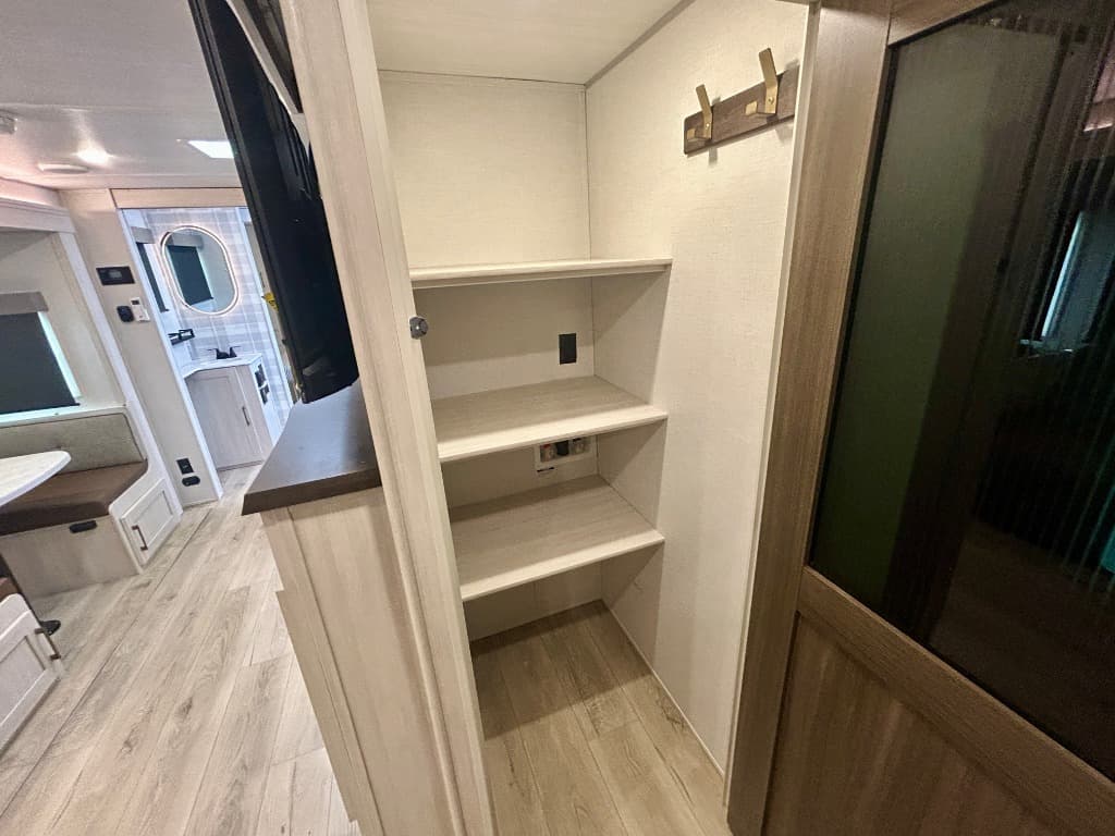 2026 Forest River 2026 Forest River Surveyor Legend - thumbnail 19