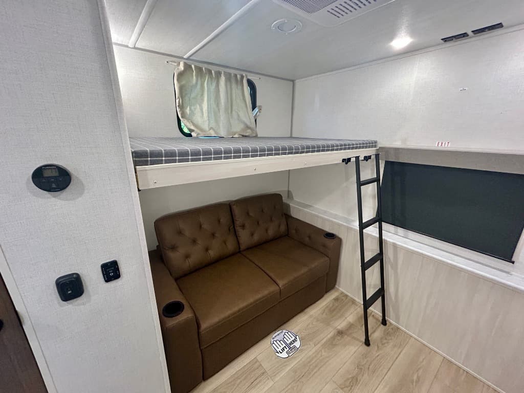 2026 Forest River 2026 Forest River Surveyor Legend - thumbnail 22