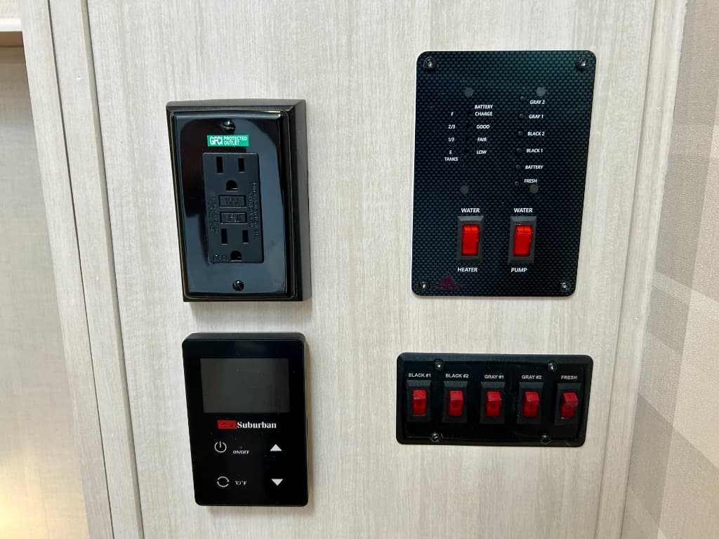 2026 Forest River 2026 Forest River Surveyor Legend - thumbnail 33