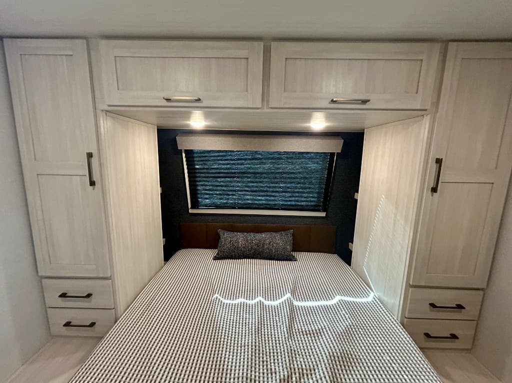 2026 Forest River 2026 Forest River Surveyor Legend - thumbnail 39