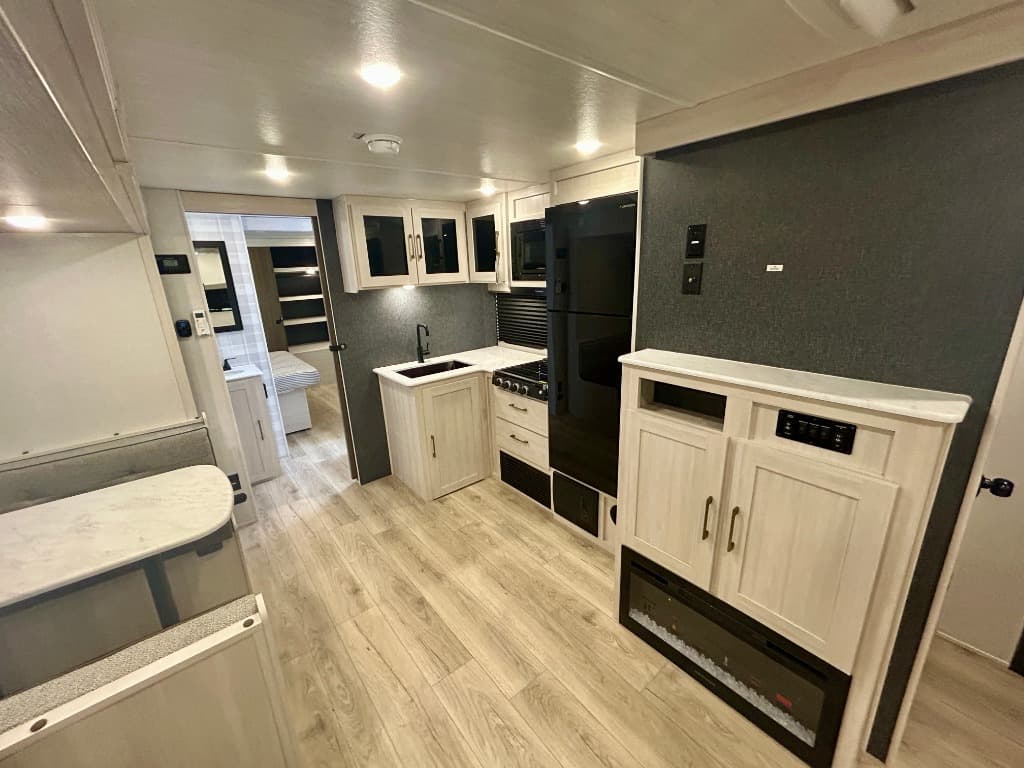 2026 Forest River 2026 Forest River Surveyor Camp Series - thumbnail 4