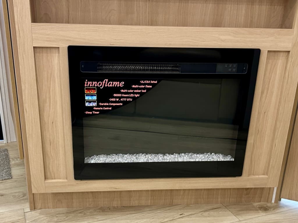 2026 Winnebago 2026 Winnebago Thrive - thumbnail 13