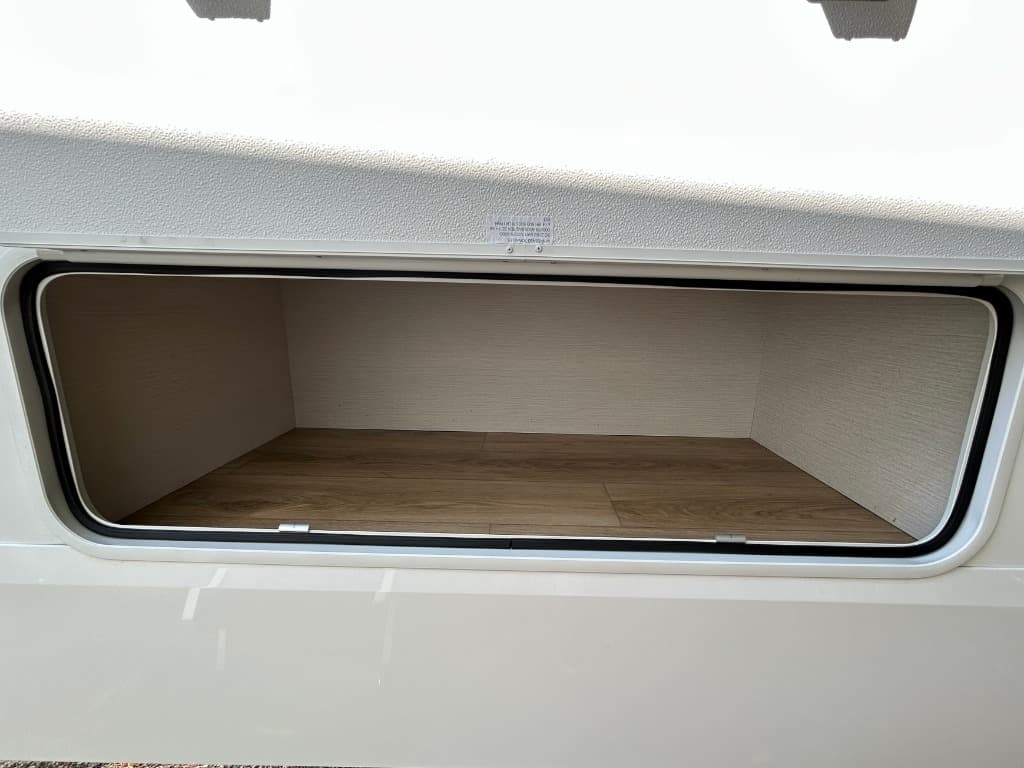 2026 Winnebago 2026 Winnebago Thrive - thumbnail 36