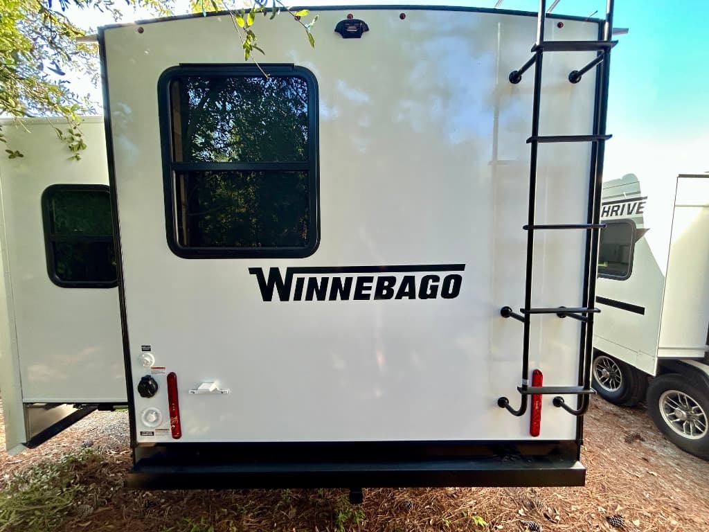 2026 Winnebago 2026 Winnebago Thrive - thumbnail 41