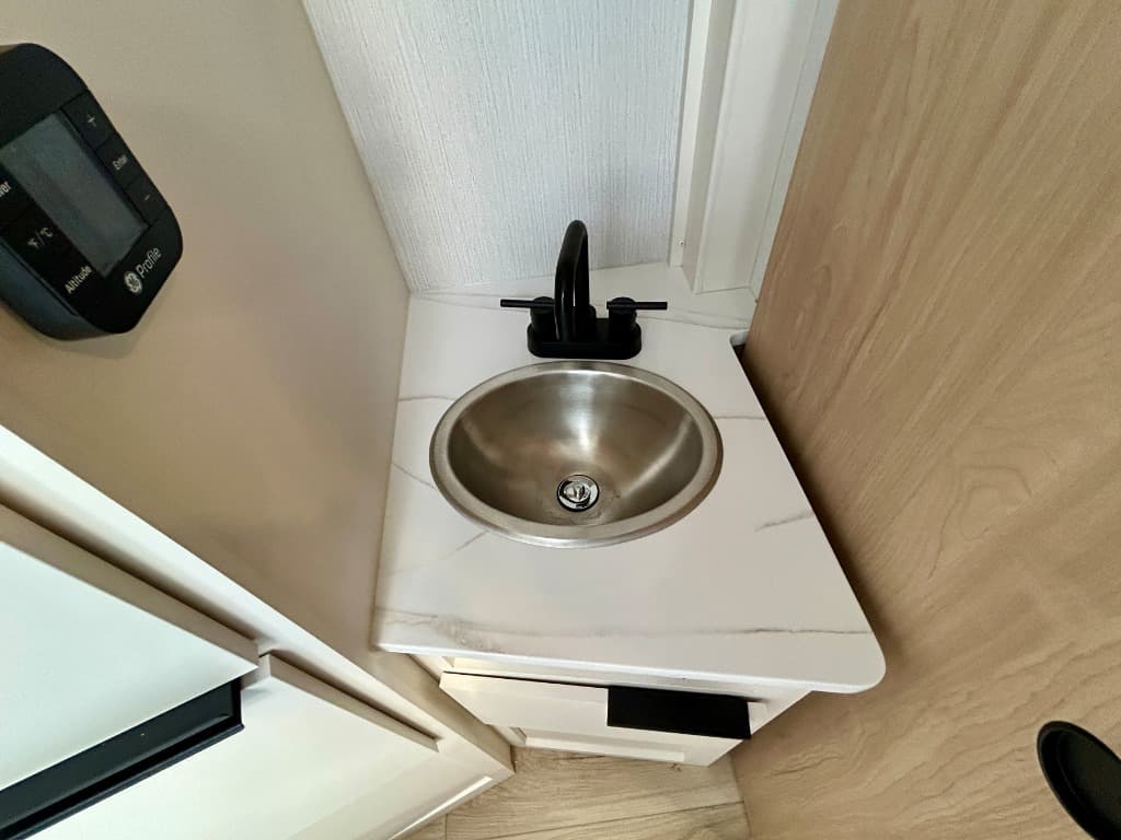 2026 Winnebago 2026 Winnebago Micro Minnie - thumbnail 22