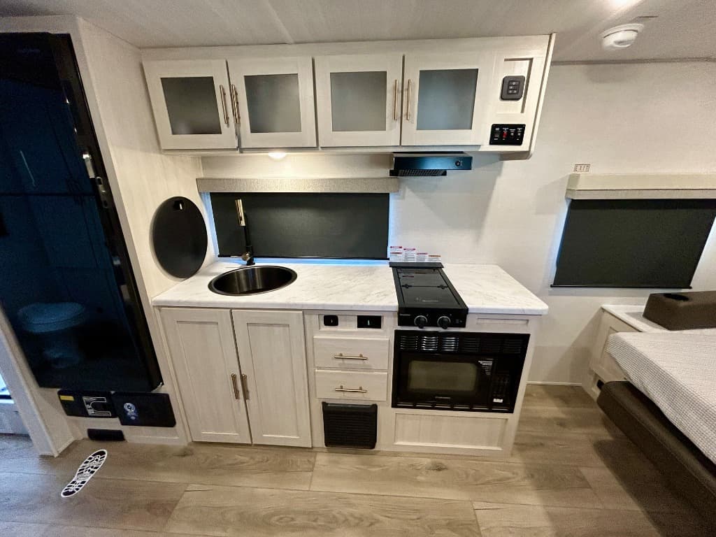 2026 Forest River 2026 Forest River R-Pod - thumbnail 7