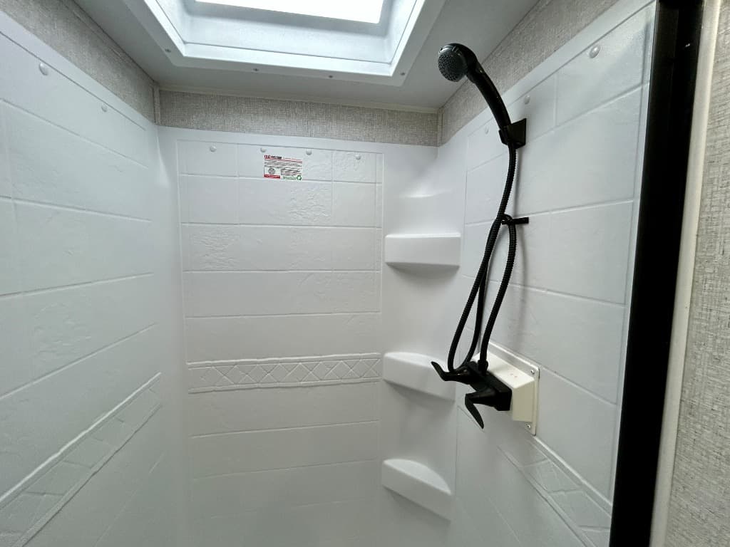 2026 East To West 2026 East To West Della Terra - thumbnail 31