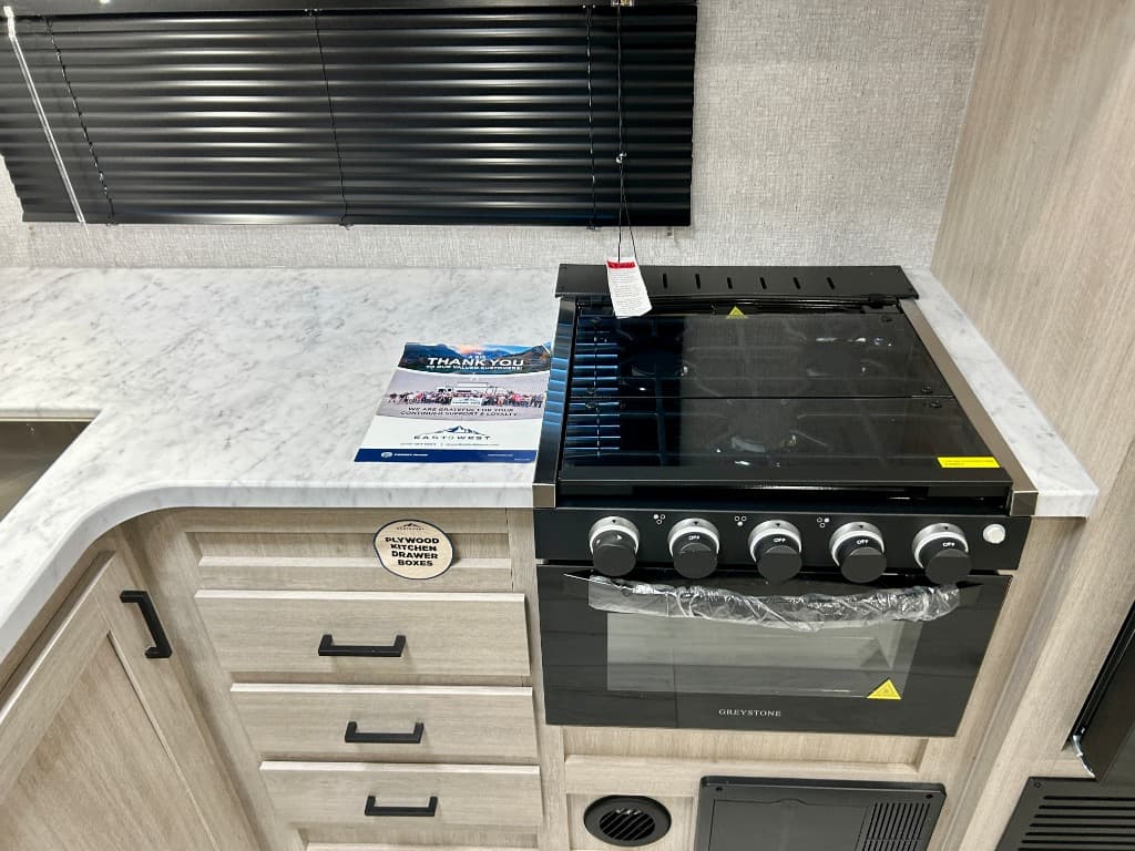 2026 East To West 2026 East To West Della Terra - thumbnail 14