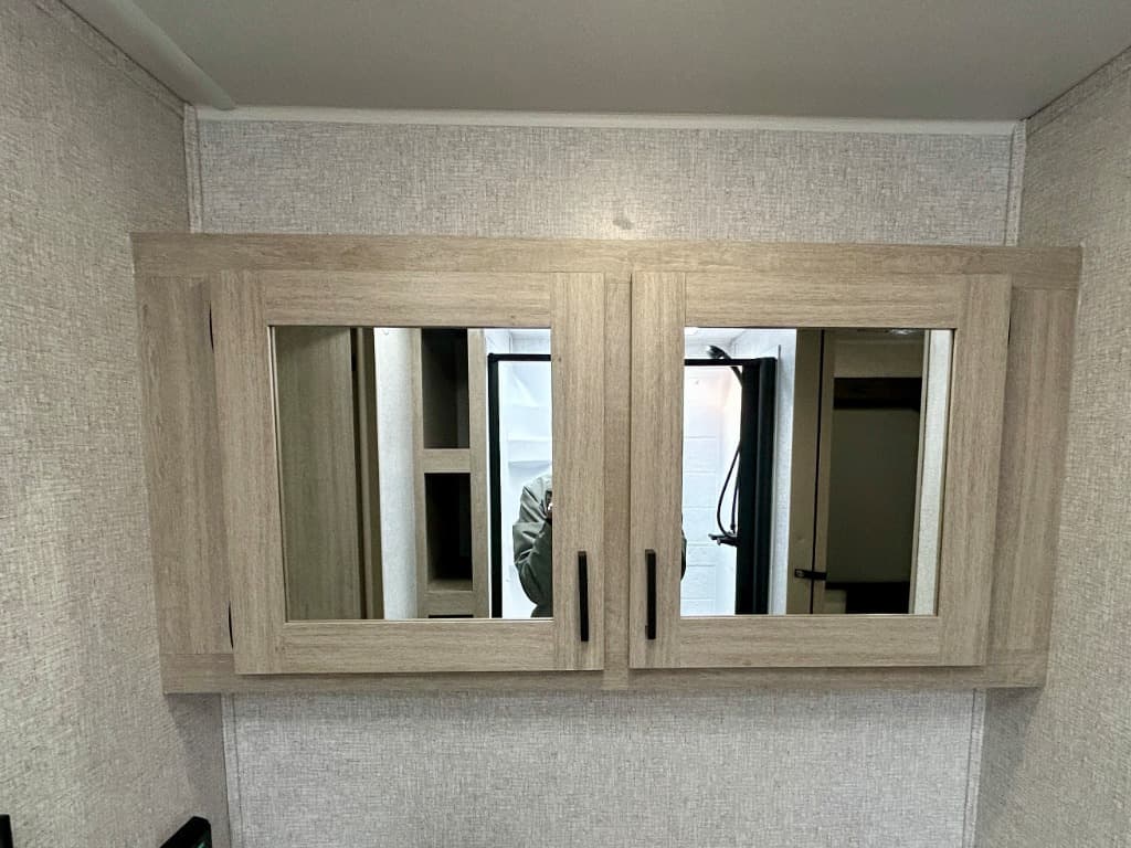 2026 East To West 2026 East To West Della Terra - thumbnail 33