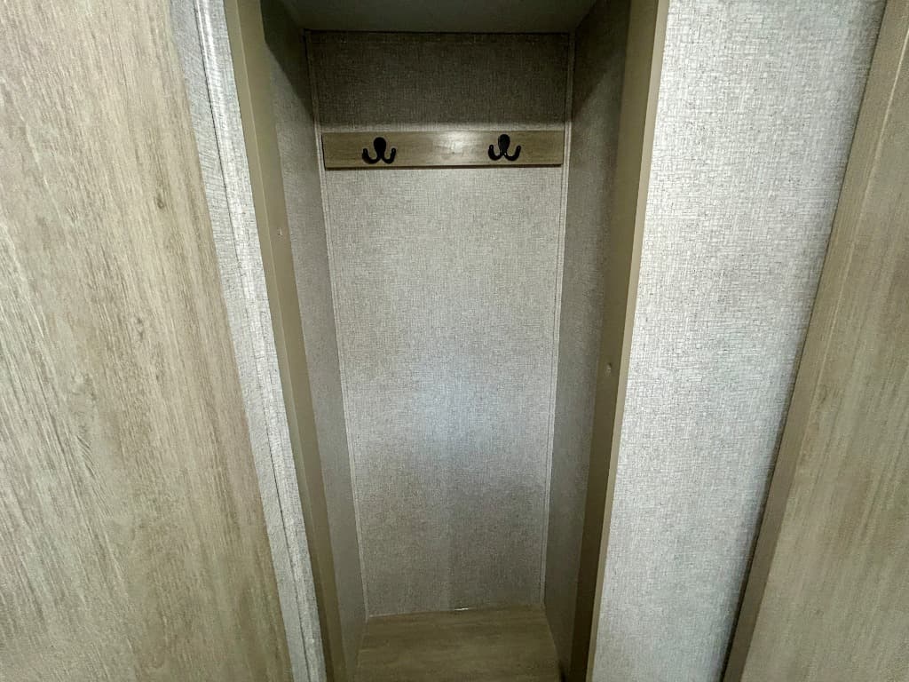 2026 East To West 2026 East To West Della Terra - thumbnail 37