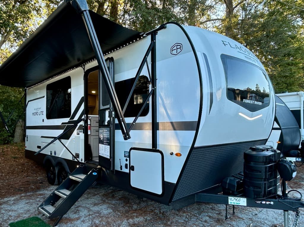 2026 Forest River Flagstaff Micro Lite 25FBD