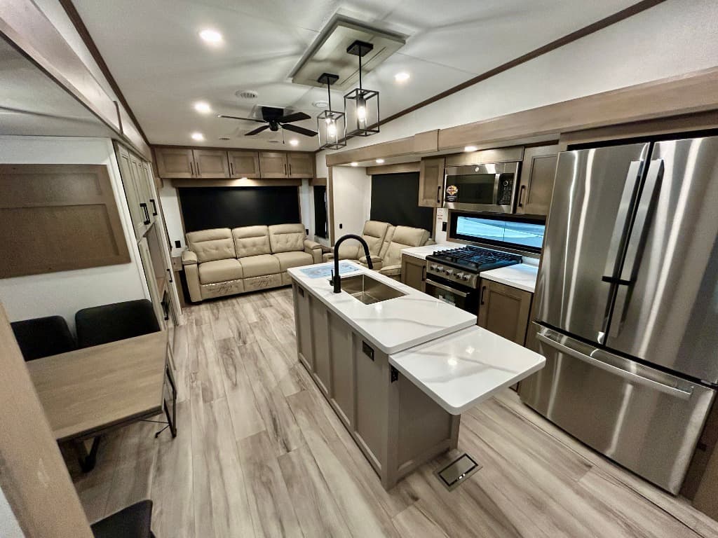 2026 KZ RV 2026 KZ RV Durango - thumbnail 3