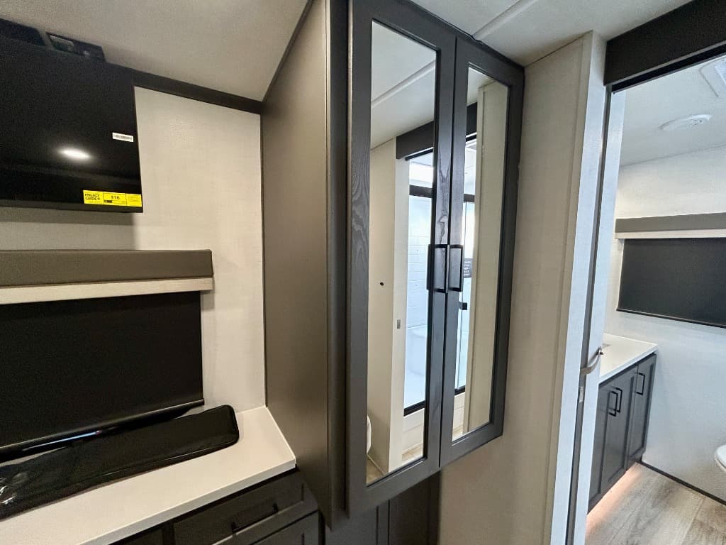 2026 Forest River 2026 Forest River Flagstaff Classic - thumbnail 25