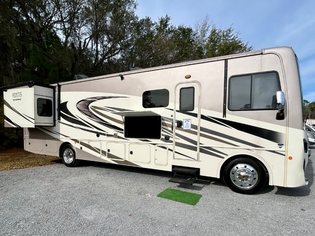 2021 Fleetwood Fortis 34MB