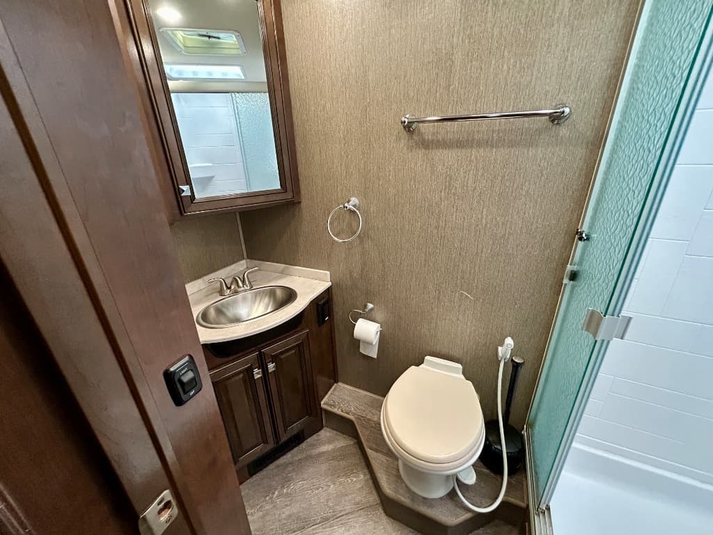 2021 Fleetwood 2021 Fleetwood Fortis - thumbnail 25