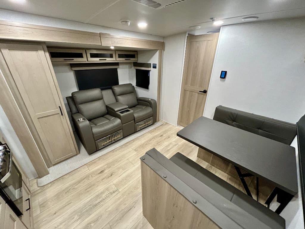 2026 Forest River 2026 Forest River Flagstaff Micro Lite - thumbnail 3