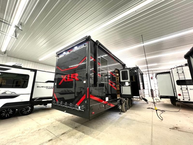 2026 Forest River 2026 Forest River Xlr Nitro Toy Hauler - thumbnail 8