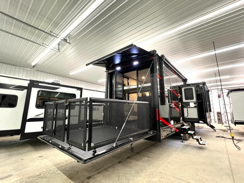 2026 Forest River 2026 Forest River Xlr Nitro Toy Hauler - thumbnail 9