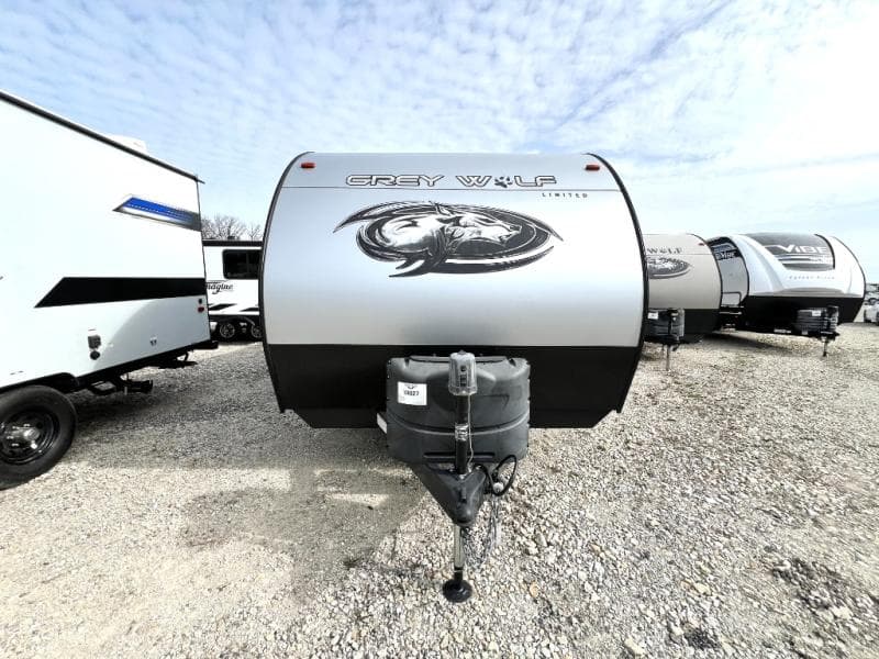 2021 Forest River 2021 Forest River Cherokee Grey Wolf - thumbnail 4