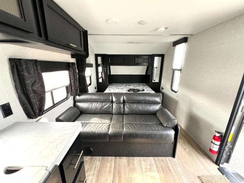 2021 Forest River 2021 Forest River Cherokee Grey Wolf - thumbnail 36