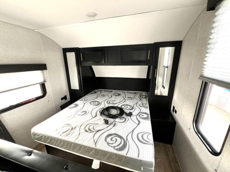 2021 Forest River 2021 Forest River Cherokee Grey Wolf - thumbnail 38