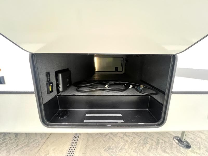 2023 Keystone 2023 Keystone Cougar - thumbnail 11