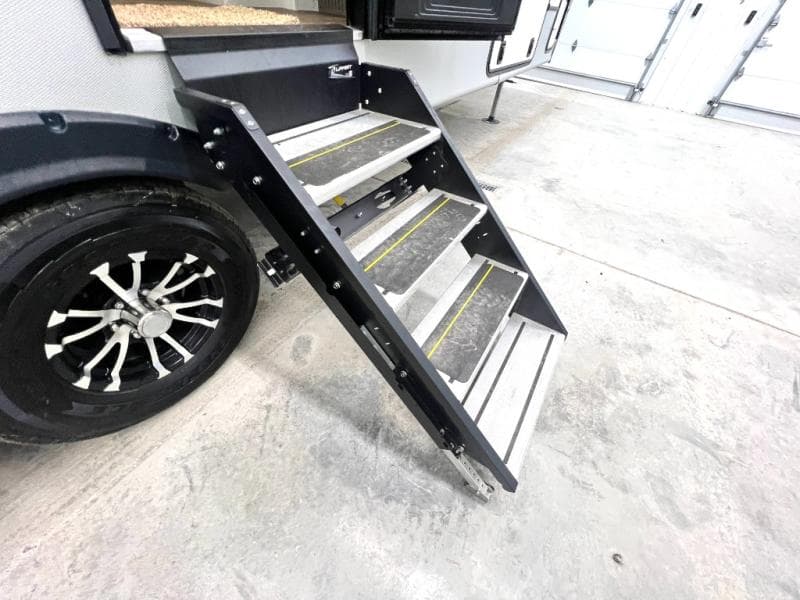 2023 Keystone 2023 Keystone Cougar - thumbnail 12