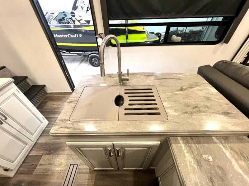 2023 Keystone 2023 Keystone Cougar - thumbnail 20