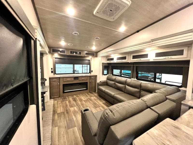 2023 Keystone 2023 Keystone Cougar - thumbnail 26