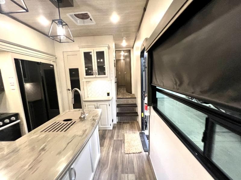 2023 Keystone 2023 Keystone Cougar - thumbnail 32