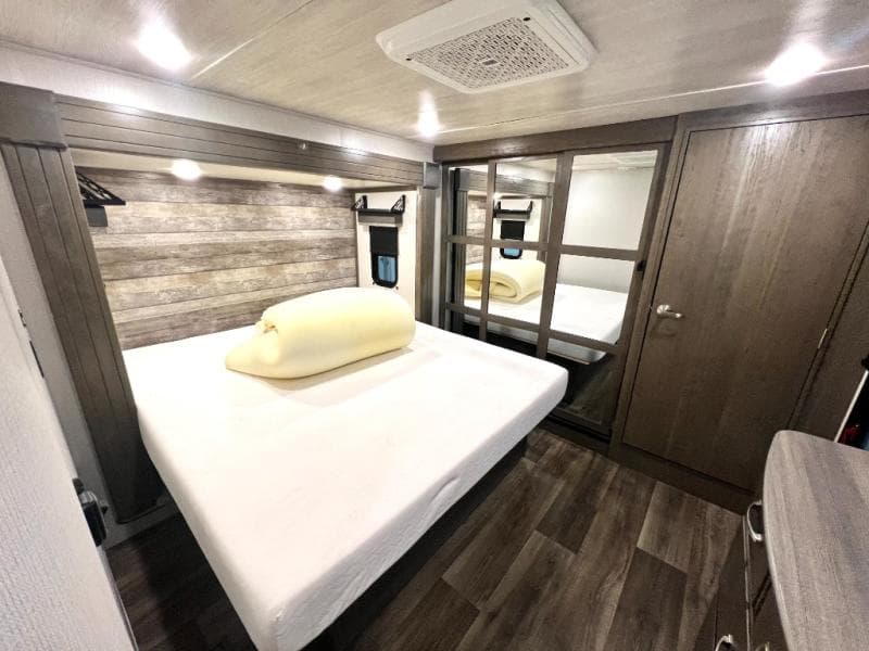 2023 Keystone 2023 Keystone Cougar - thumbnail 39