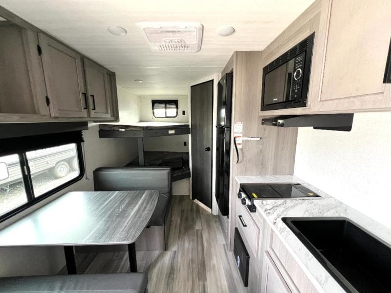 2024 Keystone 2024 Keystone KZ RV Hideout - thumbnail 12