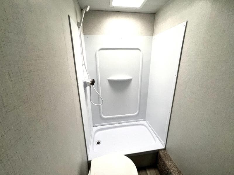 2024 Keystone 2024 Keystone KZ RV Hideout - thumbnail 25