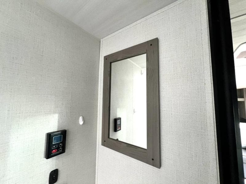 2024 Keystone 2024 Keystone KZ RV Hideout - thumbnail 26