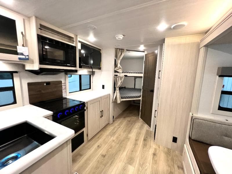 2026 Forest River 2026 Forest River Surveyor Legend - thumbnail 17