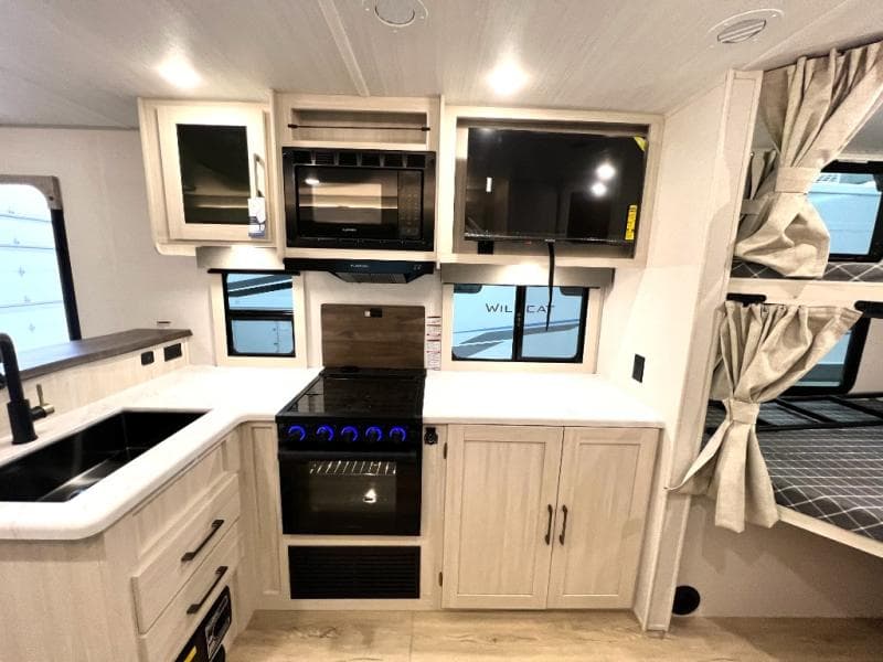 2026 Forest River 2026 Forest River Surveyor Legend - thumbnail 18