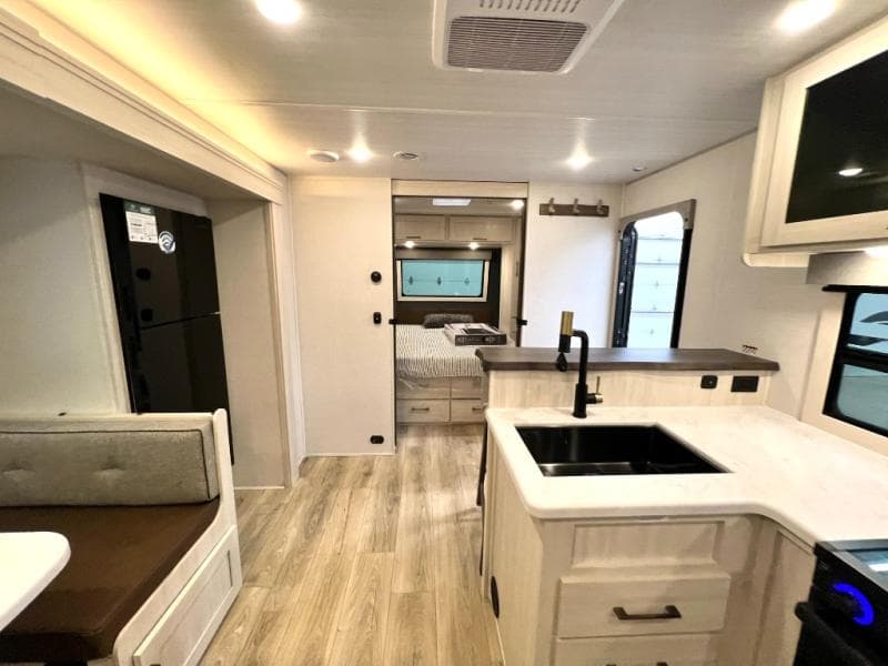 2026 Forest River 2026 Forest River Surveyor Legend - thumbnail 30