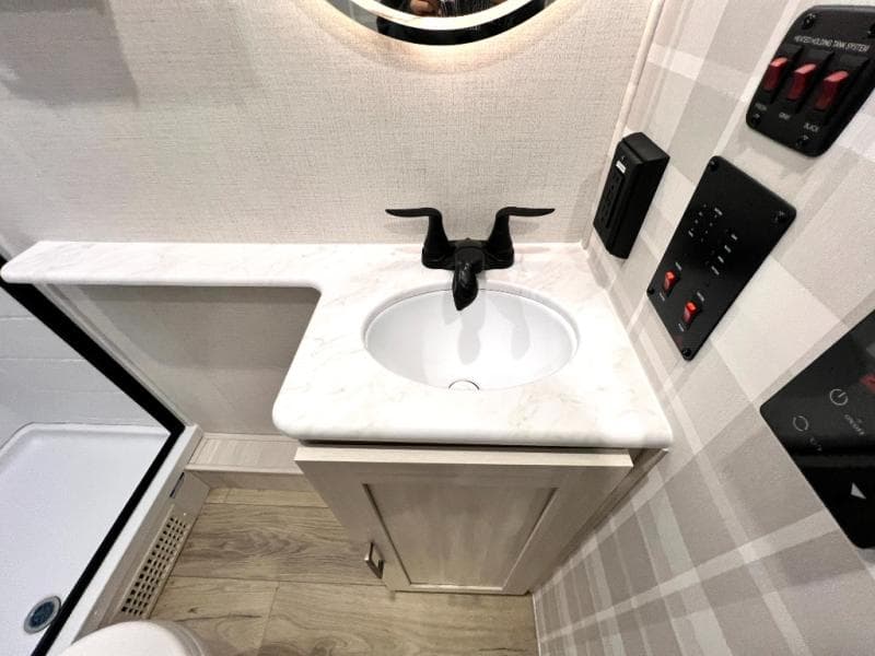 2026 Forest River 2026 Forest River Surveyor Legend - thumbnail 34